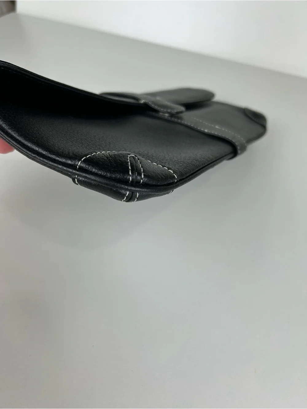 ANN TAYLOR LOFT WRISTLET CLUTCH BLACK LEATHER